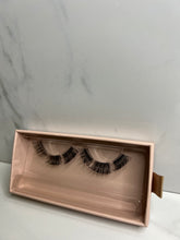 Cargar imagen en el visor de la galería, Krown Clusters