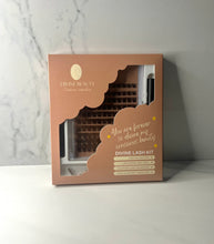 Cargar imagen en el visor de la galería, Soulful Clusters