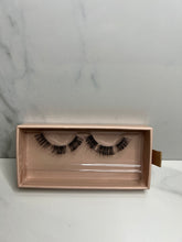 Cargar imagen en el visor de la galería, Krown Clusters